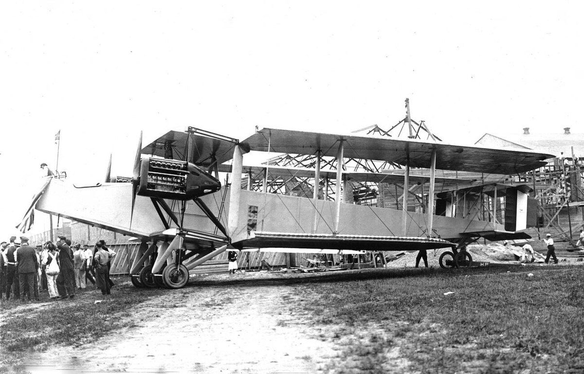 First Handley Page bombing machine built in the U.S. at the Standard Aircraft Corporation, 1918
