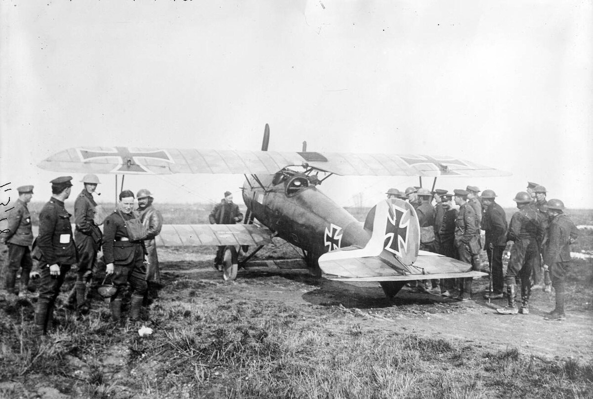 Captured Albatros German biplane, 1914