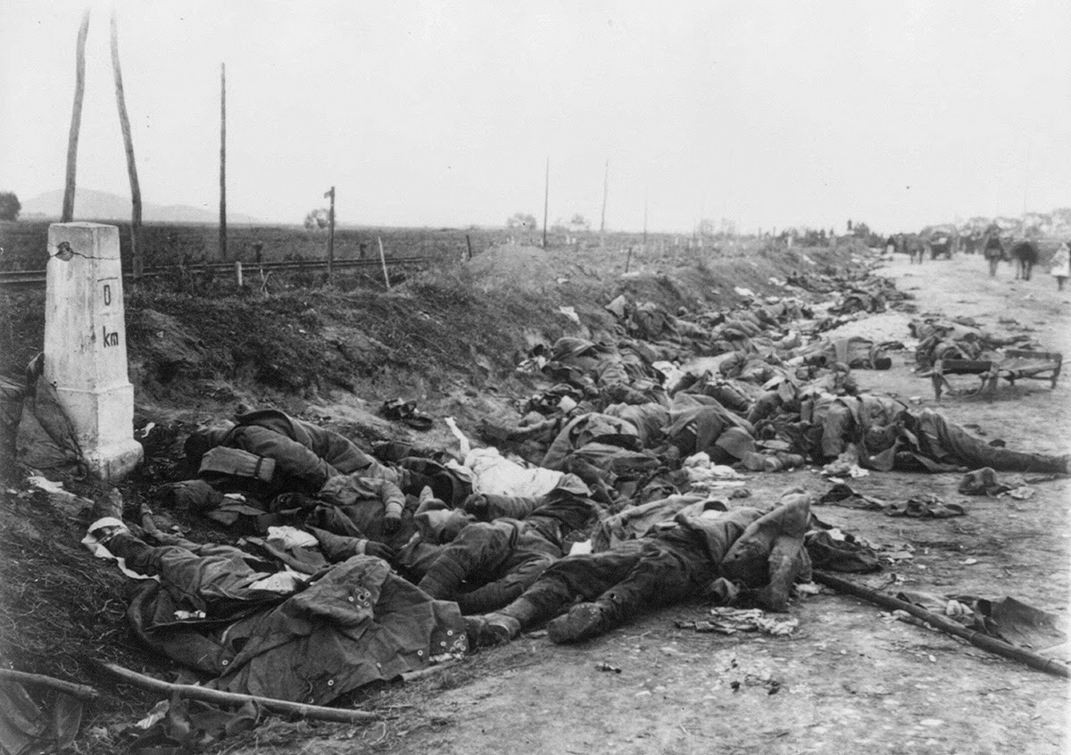 Dead Romanian soldiers near Kronstadt, 1916