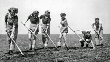 Land Girls WWII