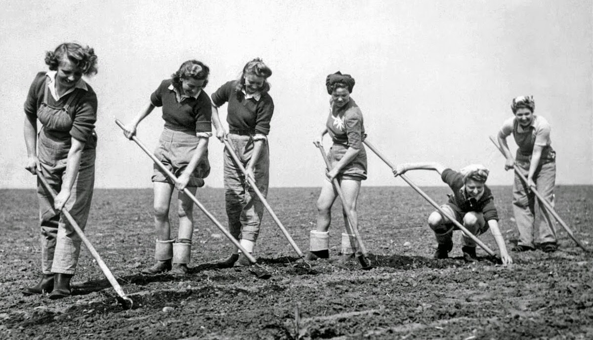 Land Girls WWII