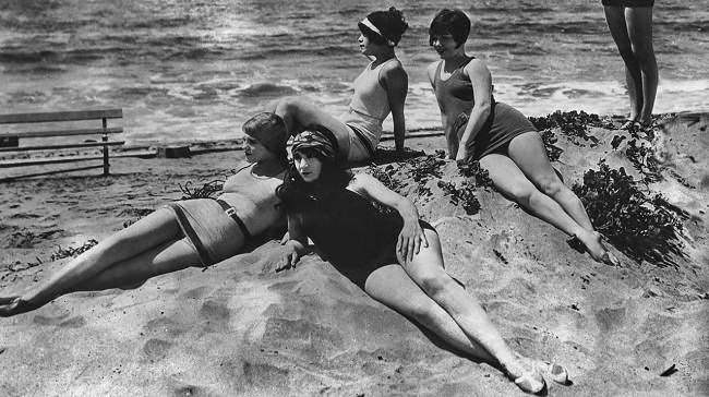 Swimwear Models 1920s