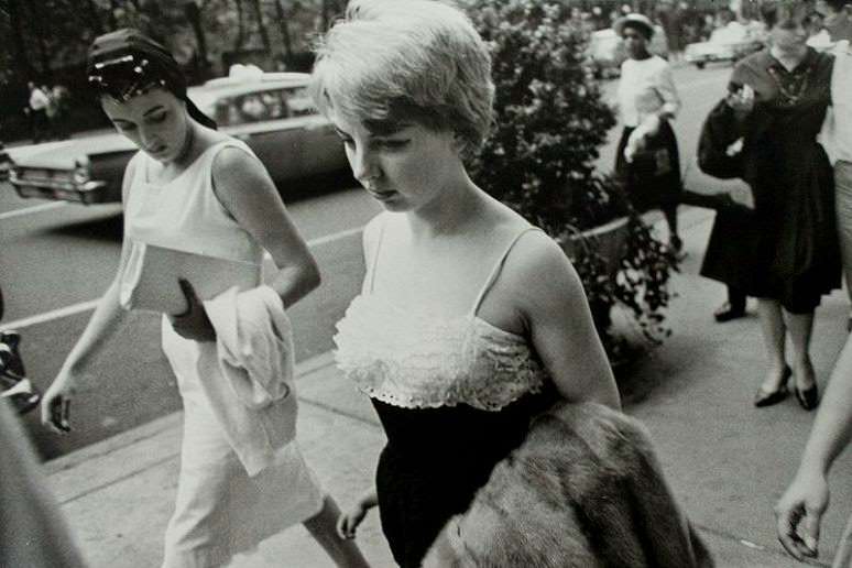 Provocative Street Photography of Women in New York City in the 1960s and 1970s