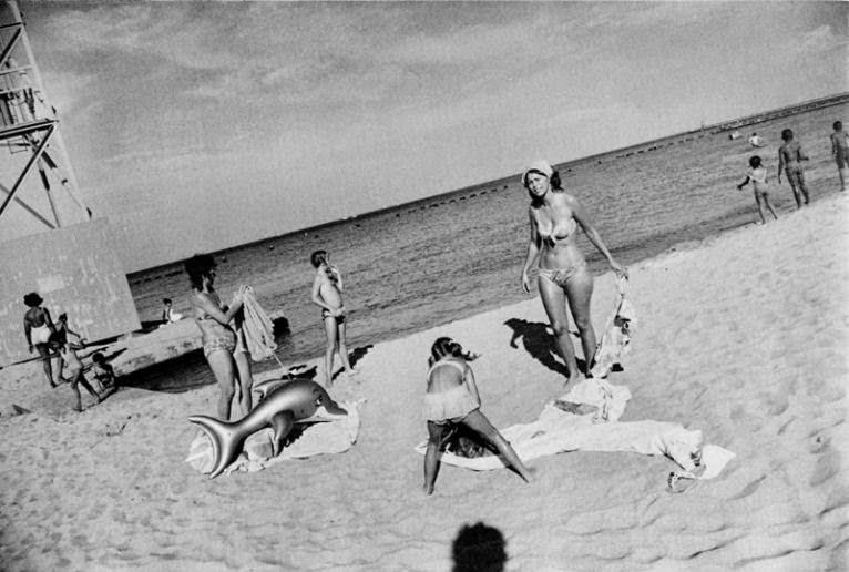 Provocative Street Photography of Women in New York City in the 1960s and 1970s