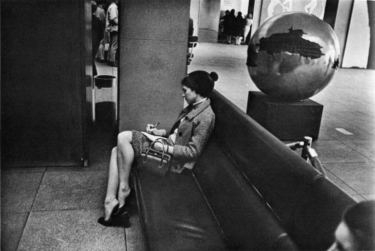 Provocative Street Photography of Women in New York City in the 1960s and 1970s