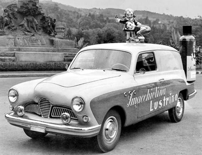 Station-wagon like body by Fissore, based on a Fiat 1100 with 3D figurines of Smacchiolina and Lustrino on the roof