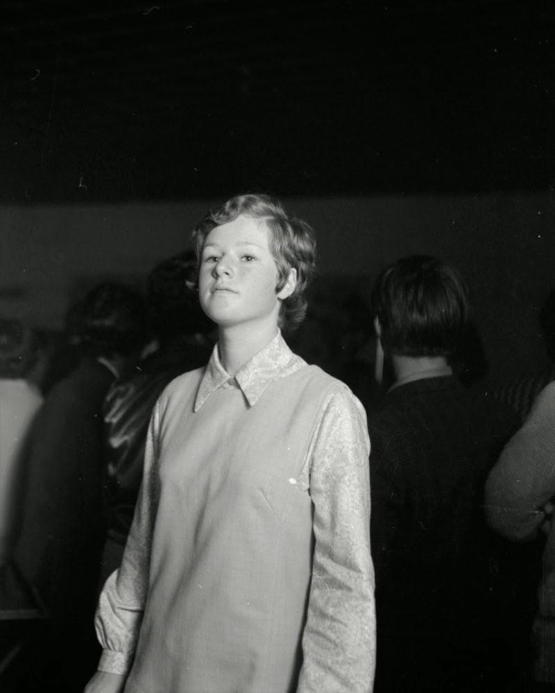 Rare Photographs Show Teenage Dancers at a New Zealand Youth Club in 1969