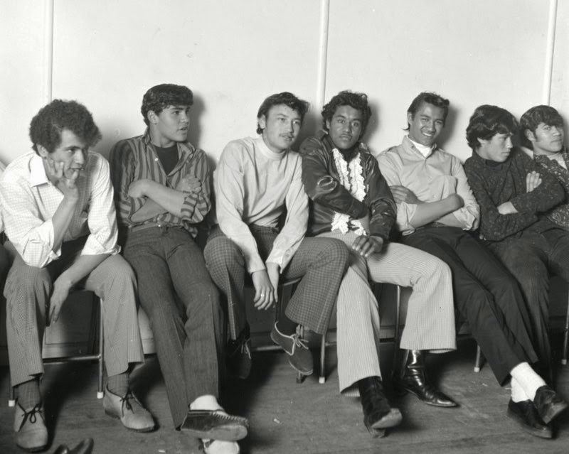 Rare Photographs Show Teenage Dancers at a New Zealand Youth Club in 1969