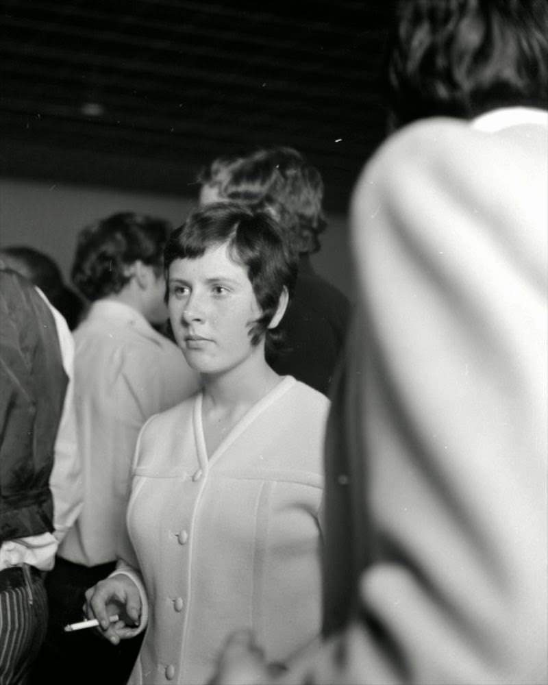 Rare Photographs Show Teenage Dancers at a New Zealand Youth Club in 1969