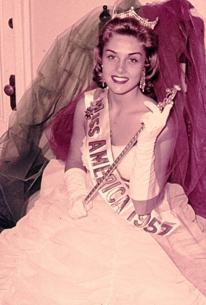 Color Photographs Capture the 1957 Miss America Contest