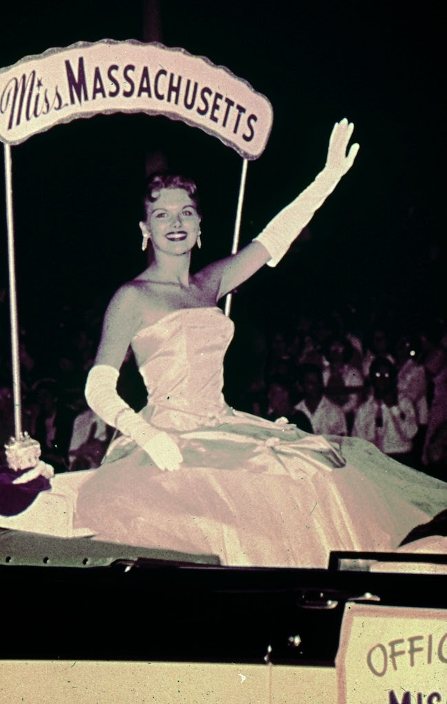 Color Photographs Capture the 1957 Miss America Contest