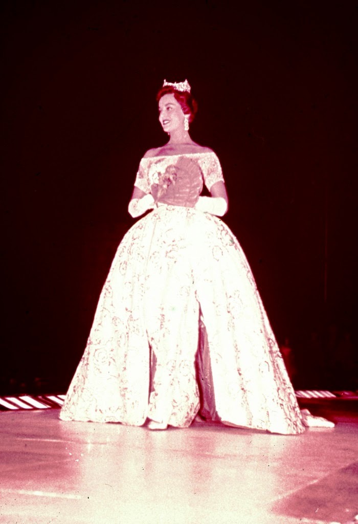 Color Photographs Capture the 1957 Miss America Contest