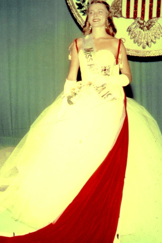Color Photographs Capture the 1957 Miss America Contest