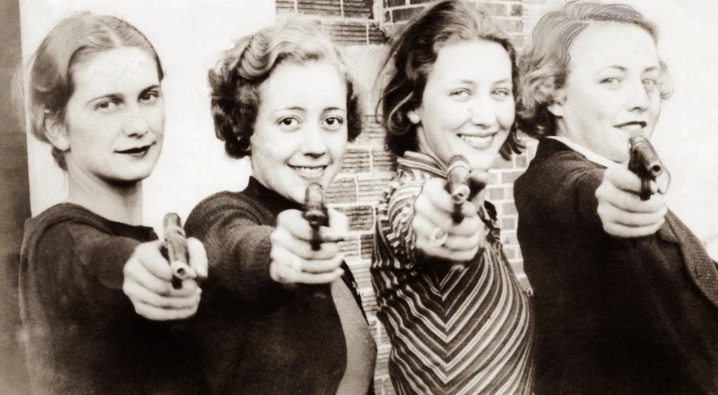 Stunning Vintage Photos of Women with their Guns from the Past