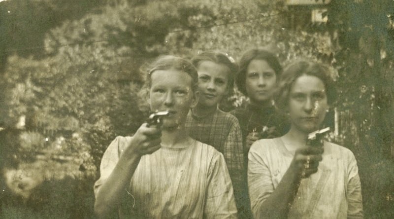 Stunning Vintage Photos of Women with their Guns from the Past