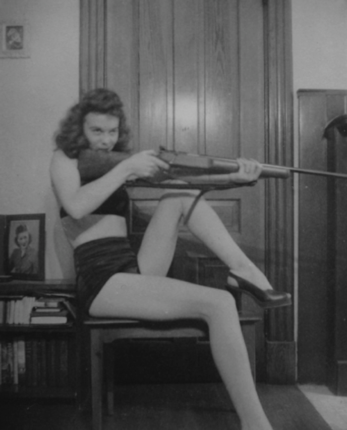 Stunning Vintage Photos of Women with their Guns from the Past