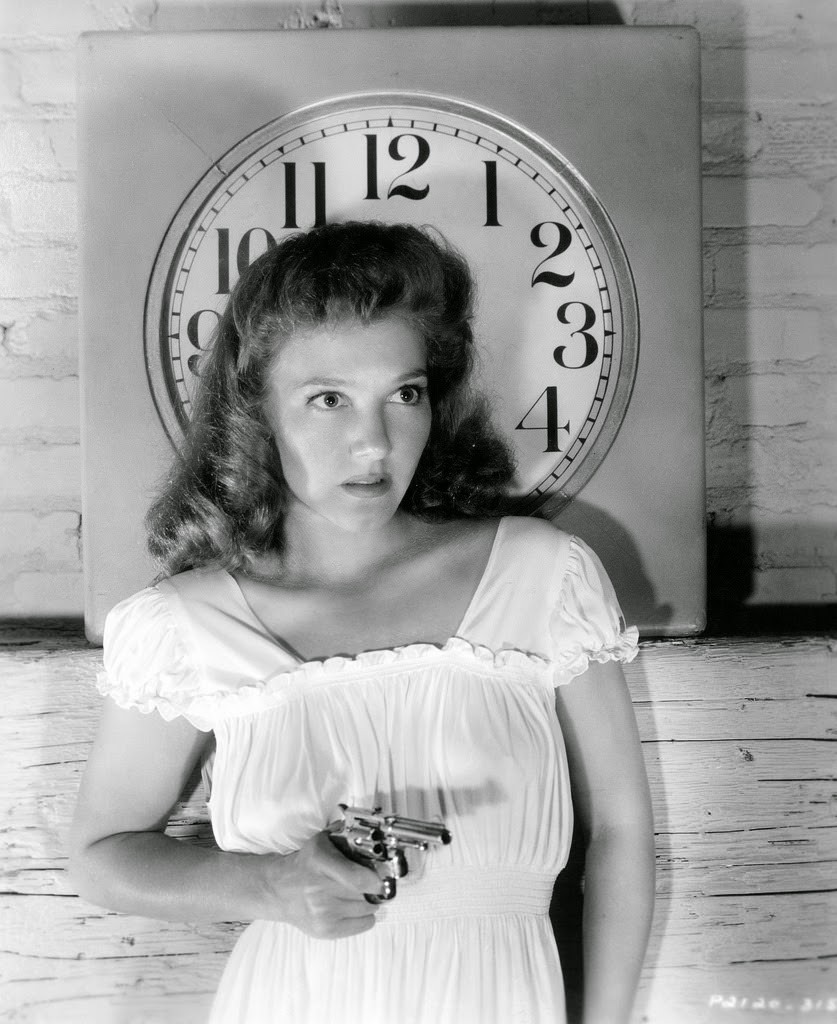 Stunning Vintage Photos of Women with their Guns from the Past