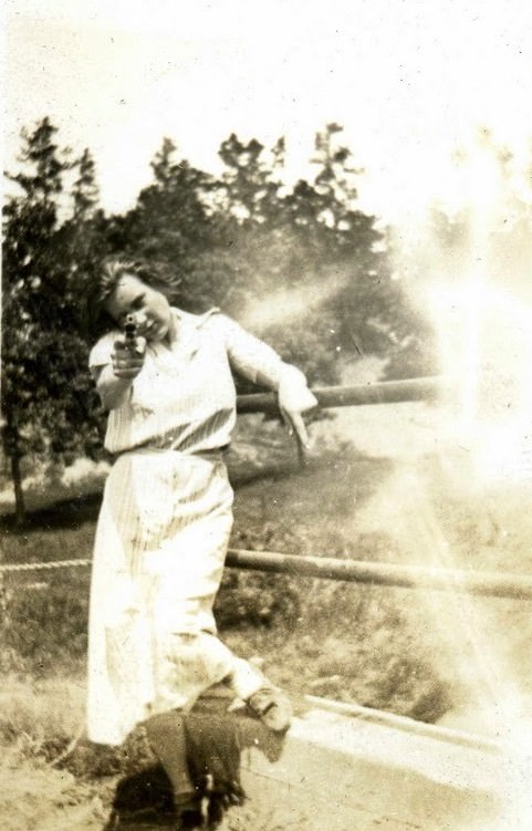 Stunning Vintage Photos of Women with their Guns from the Past